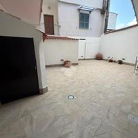 3 LOCALI A MARANO DI NAPOLI