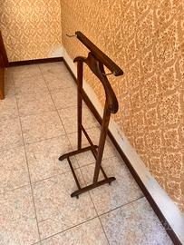 🧥Servomuto porta abiti vintage in legno con rotell