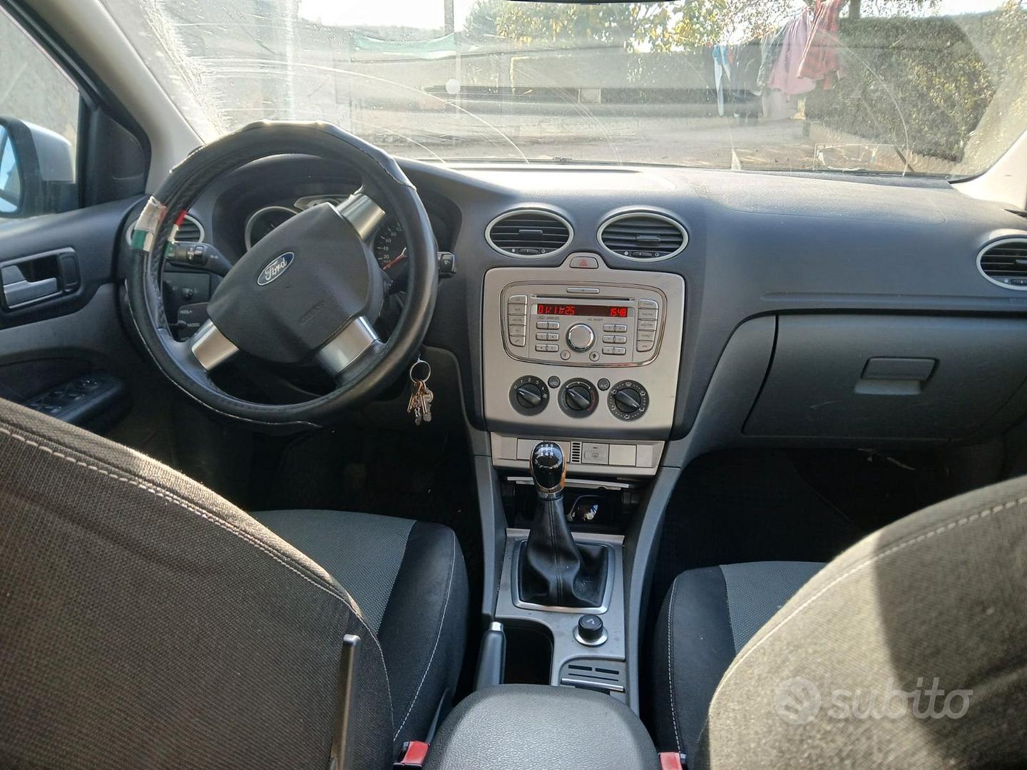 Ford Focus 2009 photo 4