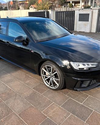 Audi A4 40 TDI S-Tronic Quattro S-Line Est-Int