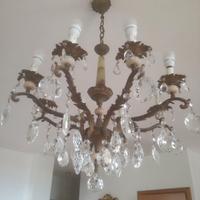 Lampadario a gocce e inserti pietra onice