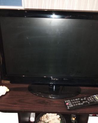 Televisor Haier 22" come nuovo