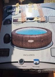 Piscina idromassaggio Besteay z-spa