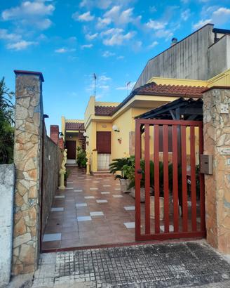 Villa indipendente 300 mq GIURDIGNANO