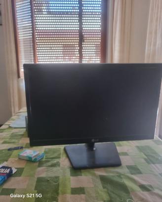 Monitor 32 pollici per pc