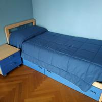 Letto a una piazza + comodino