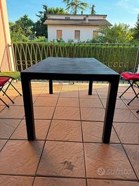 Tavolo da esterno