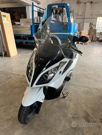 Kymco Downtown 300i