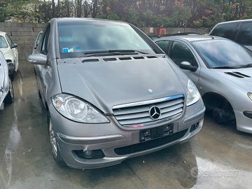 Ricambi usati per Mercedes Classe A 180 CDI 2007