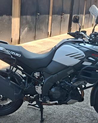 Suzuki  v strom 1000 xt