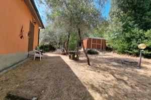 Casetta con terreno a Prata di Massa Marittima-GR