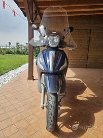 Piaggio beverly 350