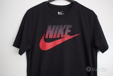 T-shirt Nike