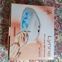 Lampada uv Lynne per unghie con kit smalti gel