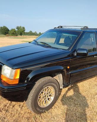 Jeep Grand Cherokee 4.0 GPL permuto moto/auto 