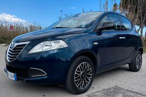 Lancia ypsilon 2016