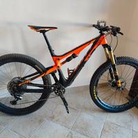 scott Genius 700 plus tuned carbon 
