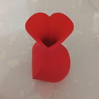 Vaso a forma di cuore
