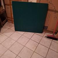 Tavolino da gioco con gambe ripiegabili