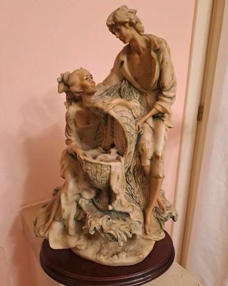 Statua coppia