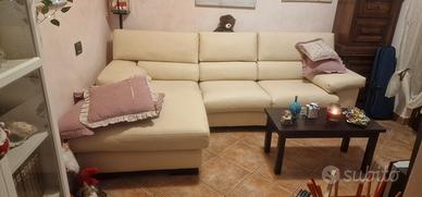 divano in vera pelle 