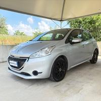 PEUGEOT 208 1.0 VTi 68 CV 5 porte OK NEOPATENTAT