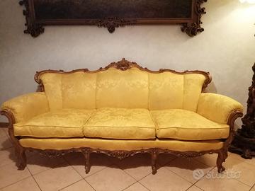 Divano 3 posti in stile