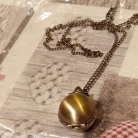 Orologio collana con sfera apribile vintage