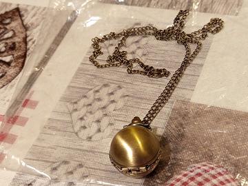 Orologio collana con sfera apribile vintage