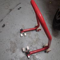 cavalletto da officina per moto