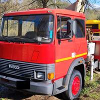 Fiat Iveco 135-17 cassonato con Gru 40ql