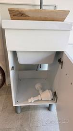 Lavello in ceramica con mobile