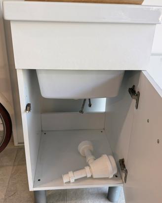 Lavello in ceramica con mobile
