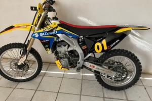 Rmz 450 cross