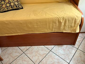 letto con cassettoni
