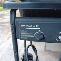  BARBECUE  A GAS