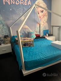 Armadio di frozen letto e comodini