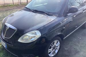 Lancia ypsion