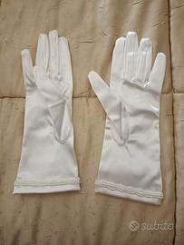 Guanti bianchi da sposa 