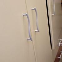 Armadio  colore  giallo e marrone