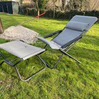 lettino prendisole con poggiapiedi 