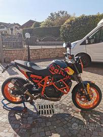 KTM DUKE 690