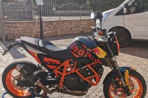 KTM DUKE 690