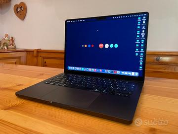 MacBook Pro 14” Apple M4 – 16 GB RAM – 1 TB SSD