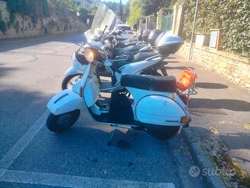 Vespa epoca Px125e con miscelatore