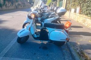 Vespa epoca Px125e con miscelatore