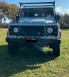 Land Rover Defender Puma 90