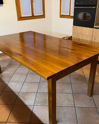 Tavolo da cucina in legno massiccio