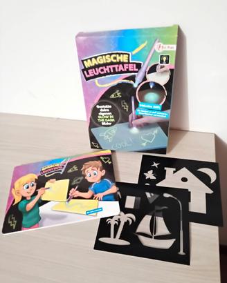 Lavagna luminosa magica con stencil e penna