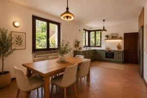Appartamento di 170 m² con più di 5 locali e box a